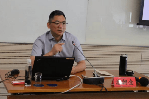 知名国企改革与咨询专家 潘朝金老师 为中航通用飞机有限责任公司讲授“董监事履职实务”专题讲座