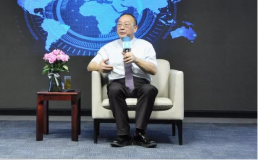 知名国际关系与美国问题研究专家，中国人民大学国际关系学院教授 金灿荣为阿里巴巴合伙人团队讲授”国际关系与中美贸易“专题讲座