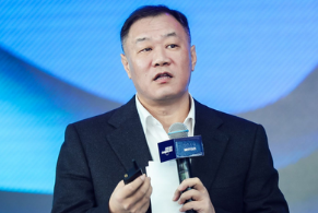 宁向东